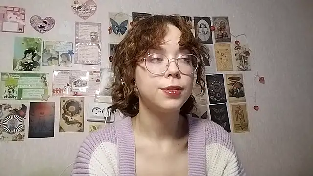 Snapshot of Ieadership chatting on 10.01.25 Ieadership online show from 10.01.25