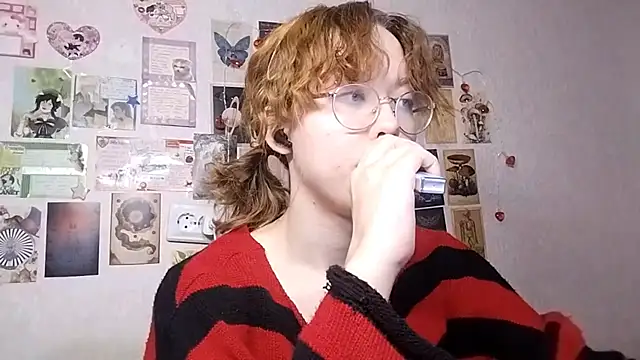 Snapshot of Ieadership chatting on 10.24.25 Ieadership online show from 10.24.25