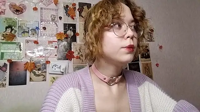 Snapshot of Ieadership chatting on 11.06.25 Ieadership online show from 11.06.25