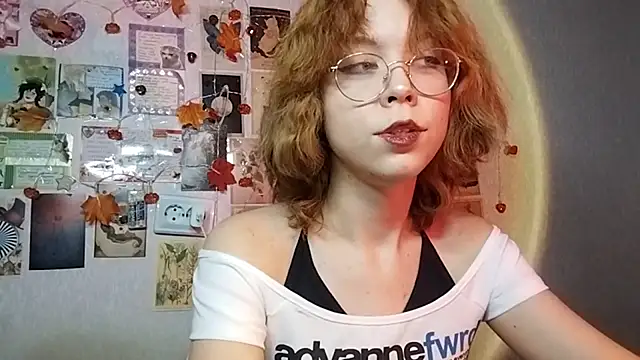 Snapshot of Ieadership chatting on 11.10.25 Ieadership online show from 11.10.25