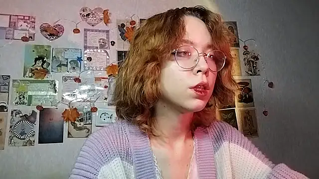 Snapshot of Ieadership chatting on 11.11.25 Ieadership online show from 11.11.25