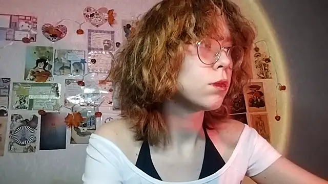 Snapshot of Ieadership chatting on 11.14.25 Ieadership online show from 11.14.25