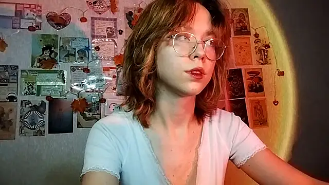 Snapshot of Ieadership chatting on 11.20.25 Ieadership online show from 11.20.25