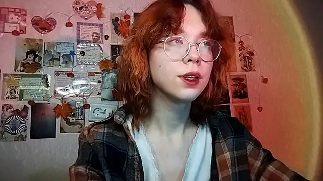 Snapshot of Ieadership chatting on 12.01.25 Ieadership online show from 12.01.25