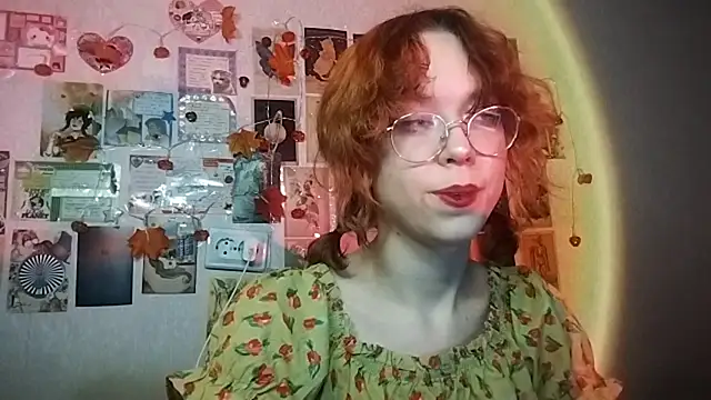 Snapshot of Ieadership chatting on 12.04.25 Ieadership online show from 12.04.25