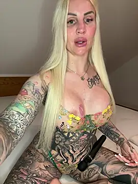 CoraDiamond online show from 03.09.26