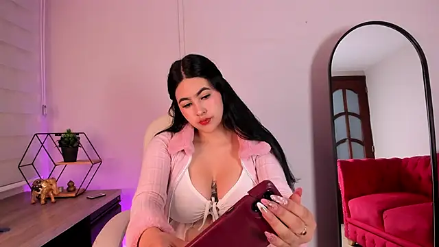 Emma  clark  online show from 10.22.25