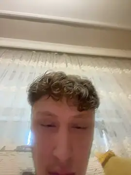 Snapshot of efeees35 chatting on 02.17.26 efeees35 online show from 02.17.26