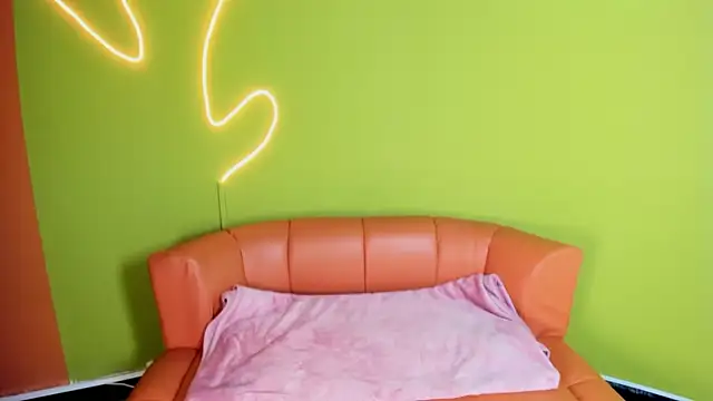 Lili milk20 online show from 04.07.26