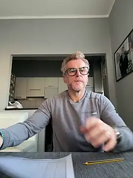 Axl hot online show from 02.20.26