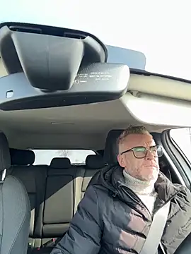 Axl hot online show from 03.08.26