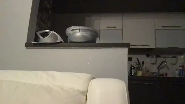 Axl hot online show from 04.11.26