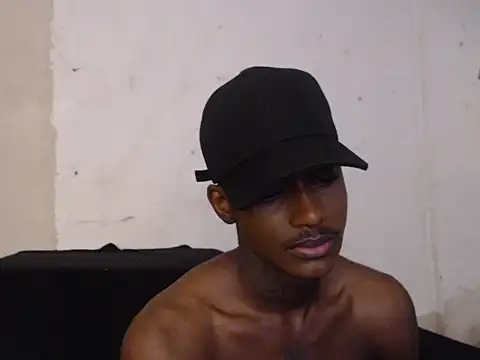 Snapshot of brihansexx chatting on 02.19.26 brihansexx online show from 02.19.26