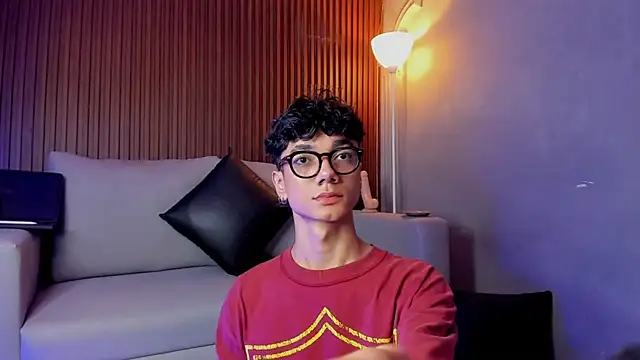Phillicious   online show from 03.31.26