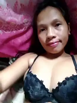 Snapshot of HotNaughtyGirl23 chatting on 11.27.25 HotNaughtyGirl23 online show from 11.27.25