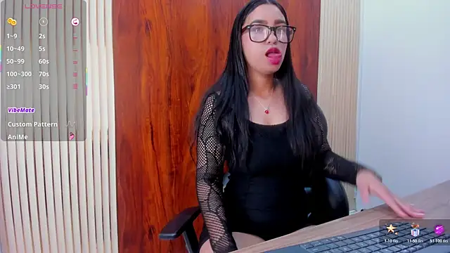 Snapshot of KhateAndersson chatting on 01.05.26 KhateAndersson online show from 01.05.26