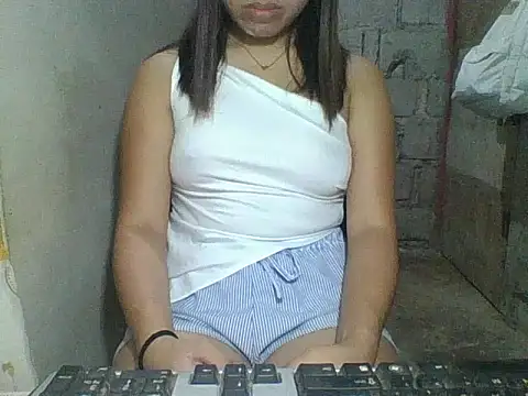 Skinny PinayGirljust18 online show from 06.17.26