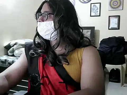 Snapshot of miniSissySlut1 chatting on 12.02.25 miniSissySlut1 online show from 12.02.25