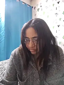 Avannay online show from 10.16.25