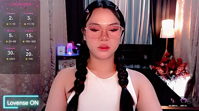 Snapshot of IamRaeganDolls69 chatting on 09.15.25 IamRaeganDolls69 online show from 09.15.25