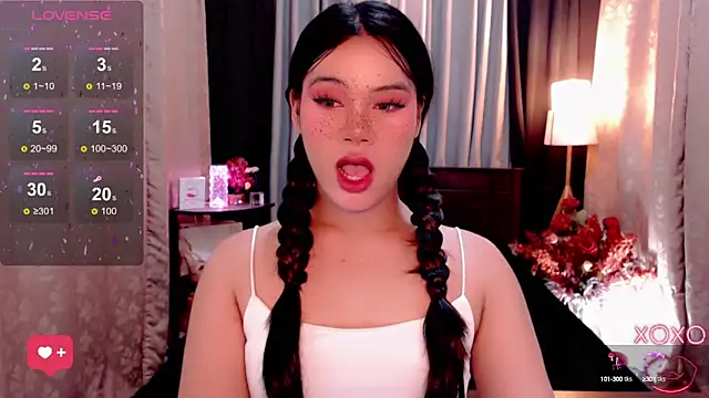 Snapshot of IamRaeganDolls69 chatting on 09.27.25 IamRaeganDolls69 online show from 09.27.25