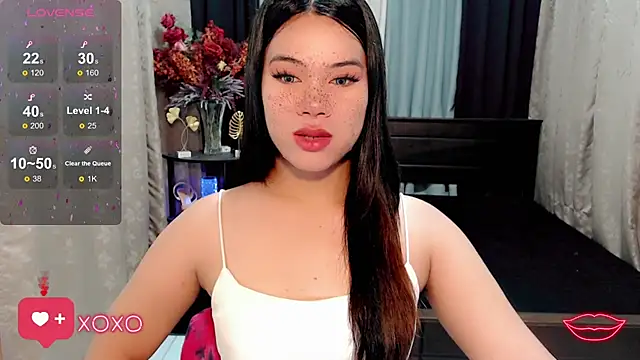 Snapshot of IamRaeganDolls69 chatting on 11.27.25 IamRaeganDolls69 online show from 11.27.25