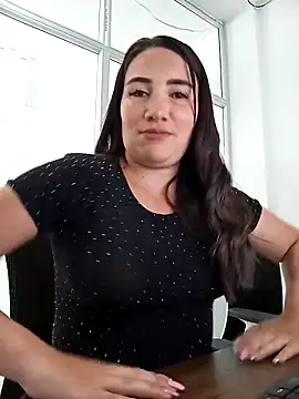 xxx Alice  online show from 10.04.25