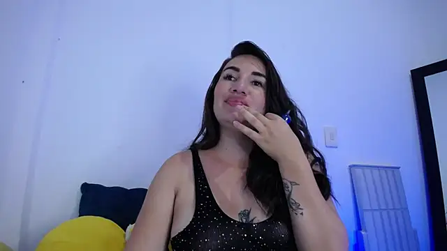 xxx Alice  online show from 10.18.25