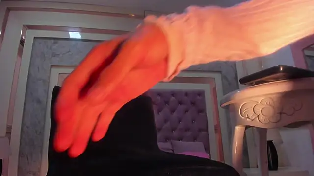 Xara Blis online show from 09.19.25