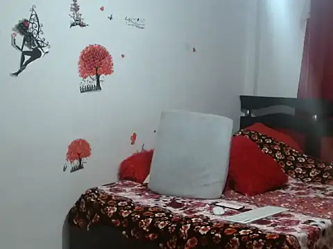 Lady 16 online show from 11.30.25