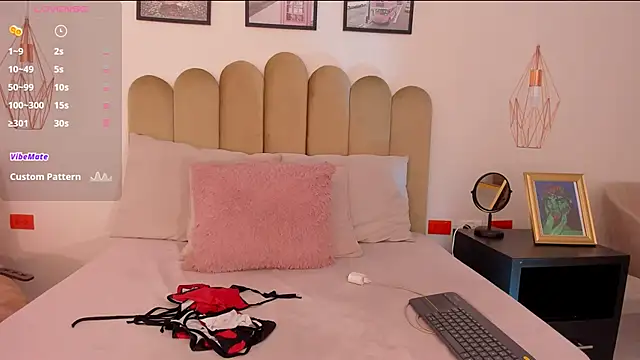 raven black  online show from 10.23.25