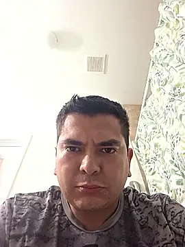 Snapshot of lucho8690 chatting on 01.11.26 lucho8690 online show from 01.11.26