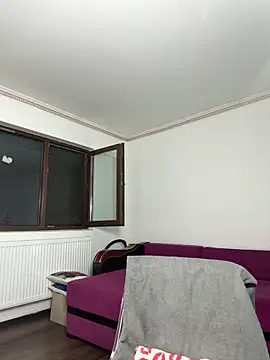 Snapshot of MiaKiittyy chatting on 12.16.25 MiaKiittyy online show from 12.16.25