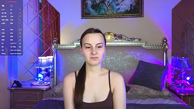 Snapshot of Kelly_Cartier chatting on 11.23.25 Kelly Cartier online show from 11.23.25