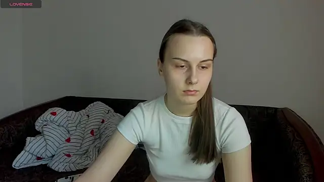 Kelly Cartier online show from 04.20.26