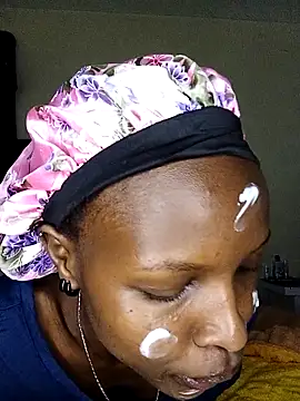 Snapshot of Nedambale chatting on 10.31.25 Nedambale online show from 10.31.25