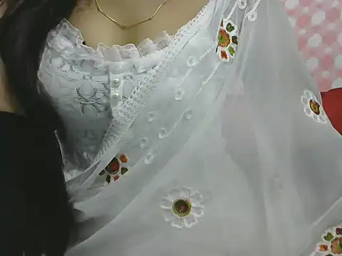 Snapshot of sheetal-sheetal95 chatting on 09.10.25 sheetal-sheetal95 online show from 09.10.25