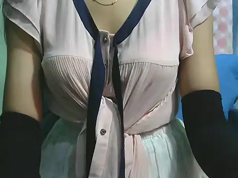 Snapshot of sheetal-sheetal95 chatting on 10.05.25 sheetal-sheetal95 online show from 10.05.25