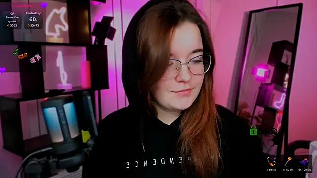 nika-still online show from 12.15.25