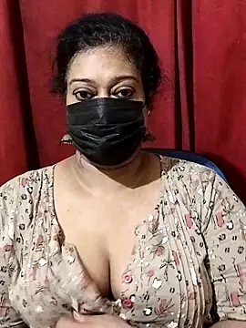 Snapshot of surekha-30 chatting on 06.15.26 surekha-30 online show from 06.15.26