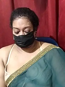 Snapshot of surekha-30 chatting on 06.20.26 surekha-30 online show from 06.20.26