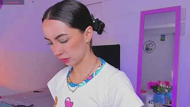 Snapshot of Aryane_art_ chatting on 01.06.26 Aryane art online show from 01.06.26