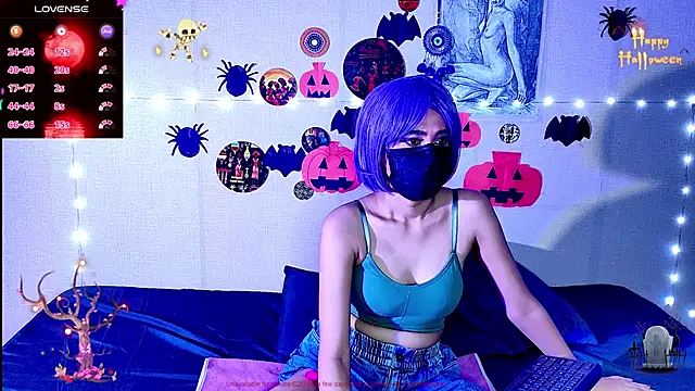 Snapshot of SinfulTemptation chatting on 10.27.25 SinfulTemptation online show from 10.27.25