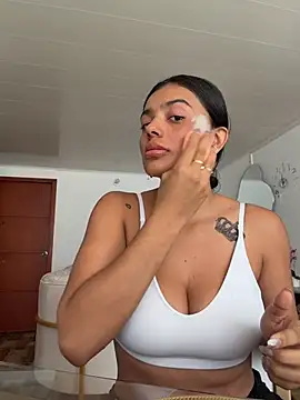 Snapshot of AnaaFaith_ chatting on 01.18.26 AnaaFaith online show from 01.18.26