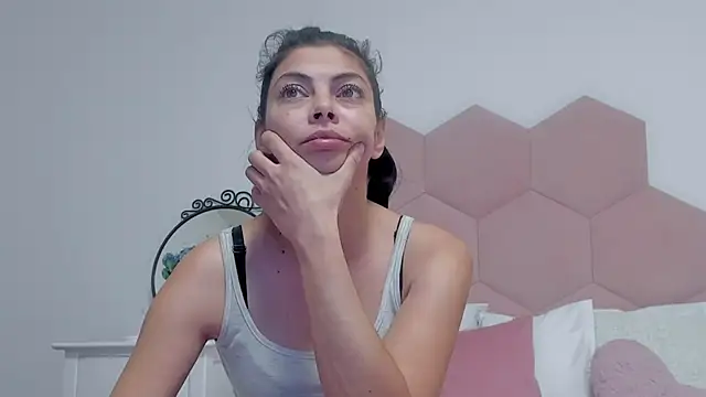 Snapshot of LadyLiia chatting on 01.13.25 LadyLiia online show from 01.13.25