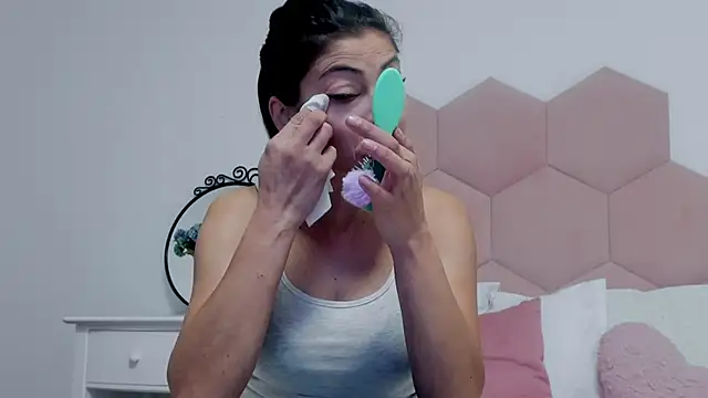 Snapshot of LadyLiia chatting on 01.17.25 LadyLiia online show from 01.17.25