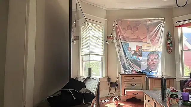 Snapshot of VeeJay48826 chatting on 09.12.25 VeeJay48826 online show from 09.12.25