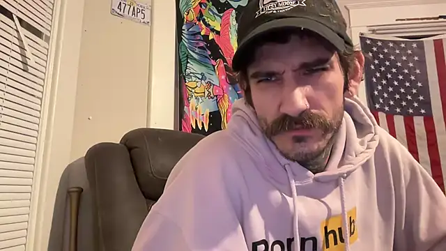 Snapshot of VeeJay48826 chatting on 10.17.25 VeeJay48826 online show from 10.17.25