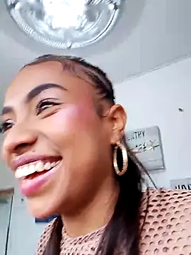 keeyla stone online show from 10.11.25