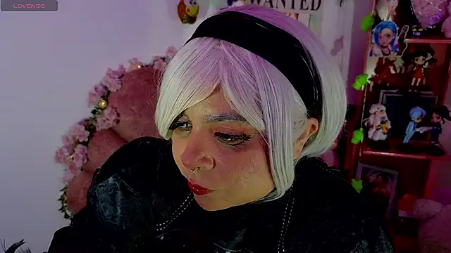 Lucycosplay777 online show from 04.25.26